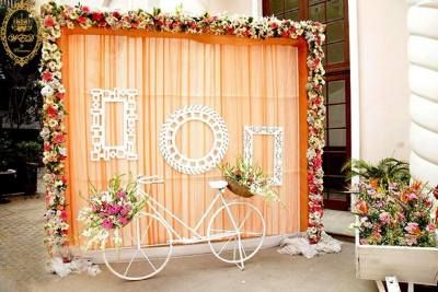 Backdrop Indian Wedding Photo Booth Ideas