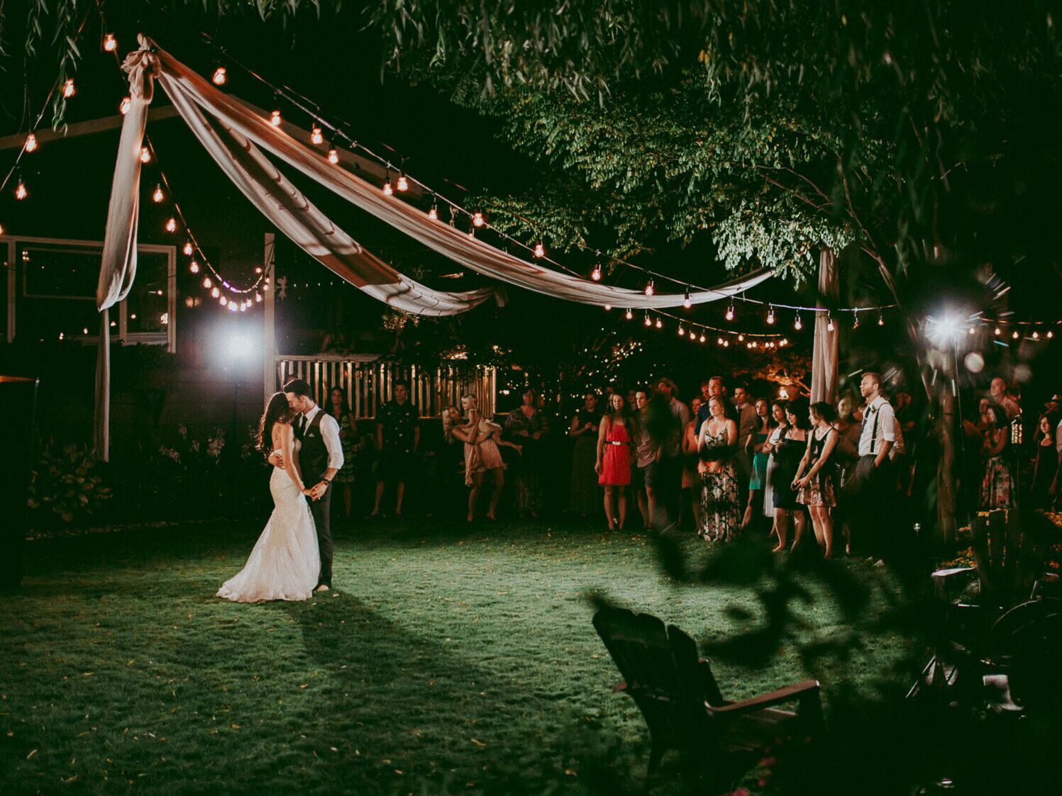 Backyard Wedding Idea