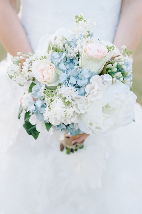 Blue And White Wedding Bouquet Ideas