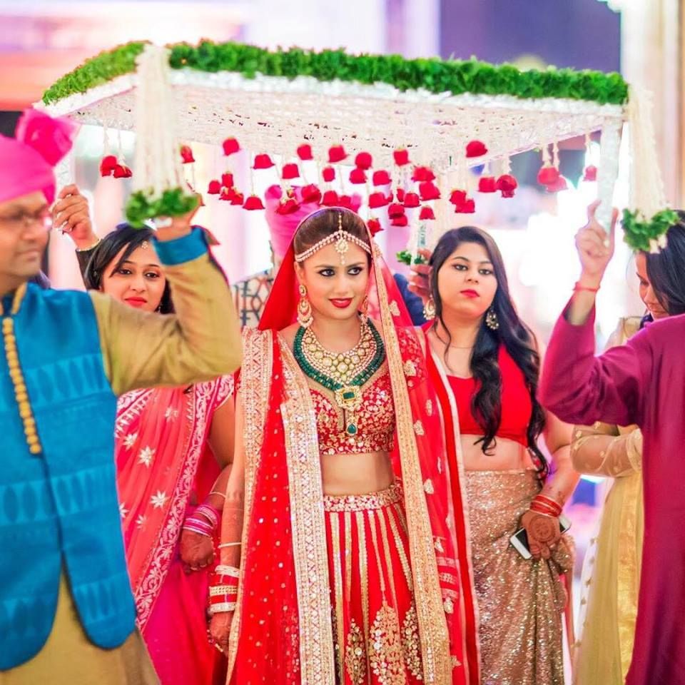 Bride Wedding Entrance Ideas