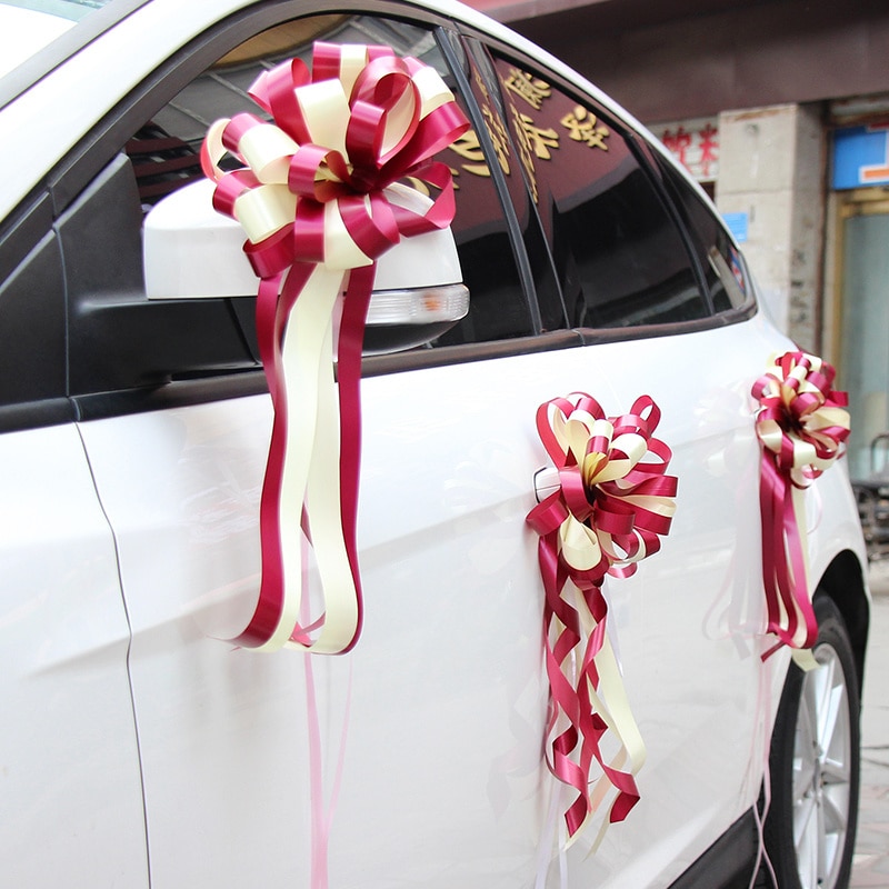 Car Decoration For Wedding With Ribbons