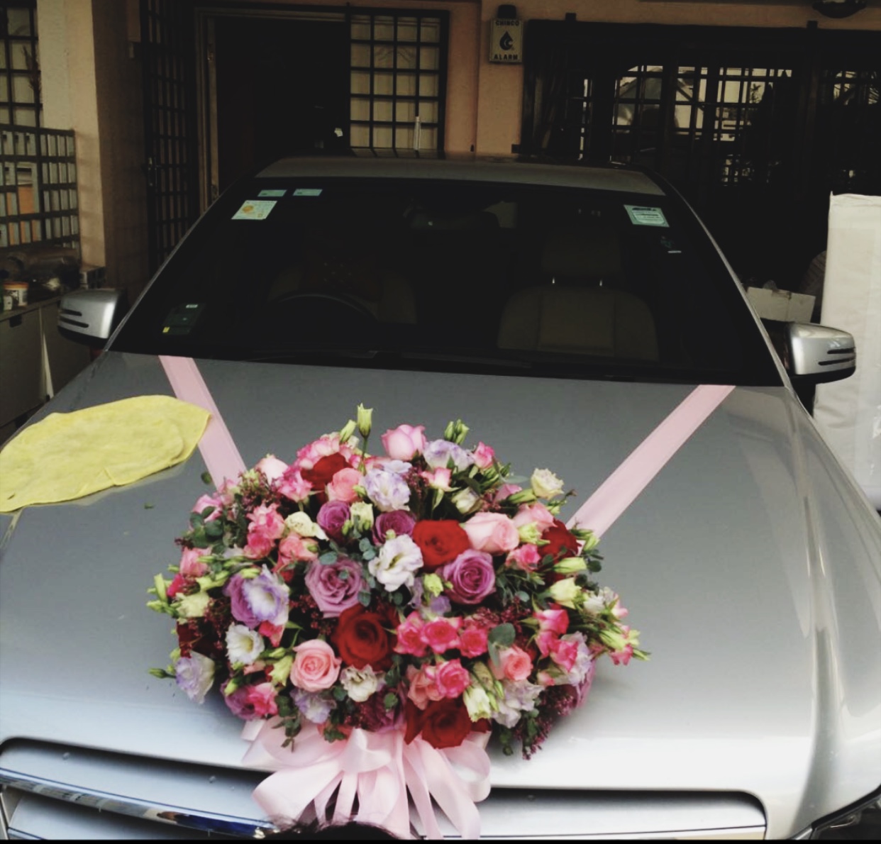 Car Wedding Flower Decoration