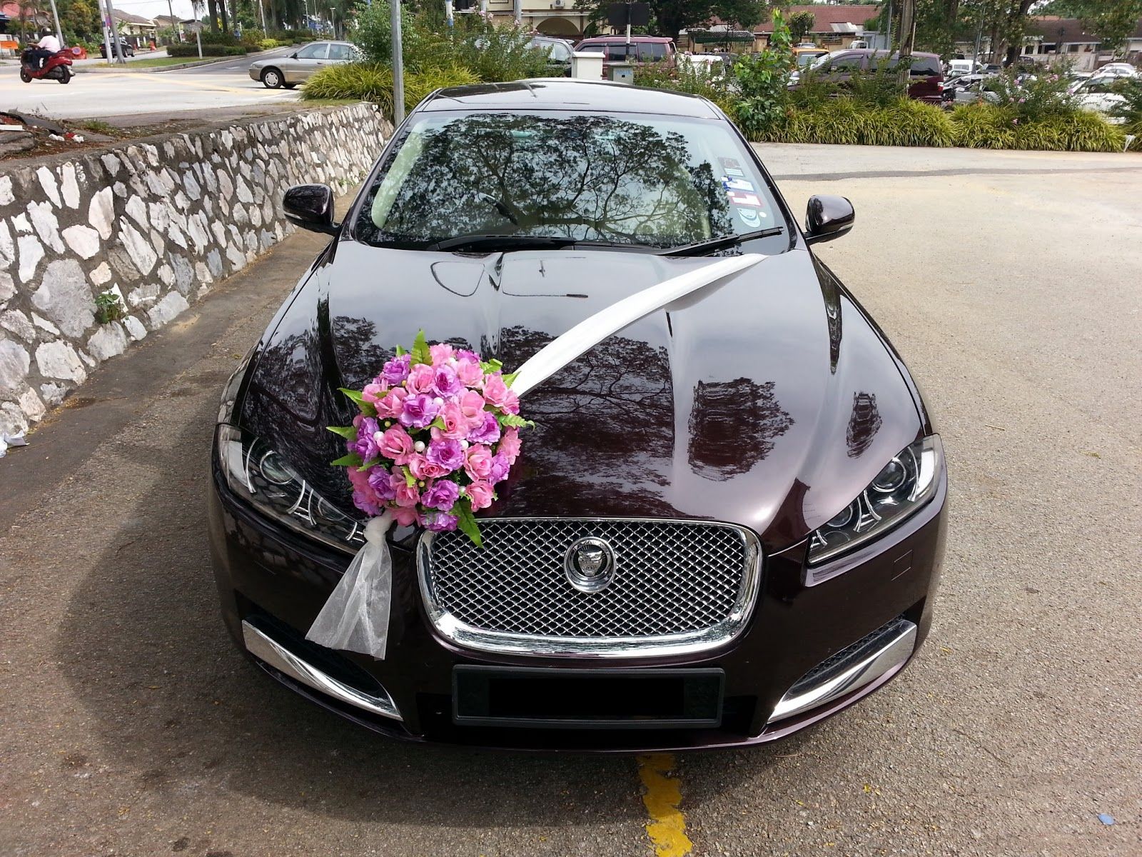 Jaguar Wedding Car Decoration